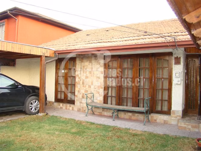 Casa en venta de 4 dorm. en La Florida