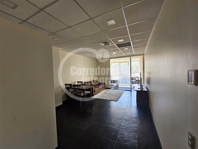 Oficina en venta en Huechuraba