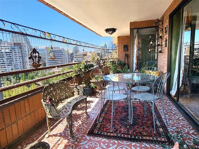 Departamento en venta de 4 dorm. en Las Condes - Imagen 4