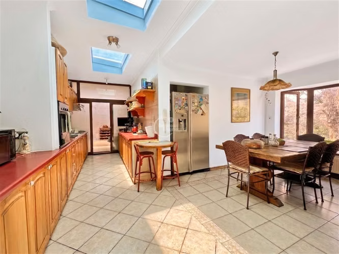 Casa estilo colonial con espectacular vista al Arrayán