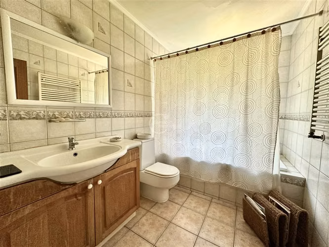 Casa estilo colonial con espectacular vista al Arrayán