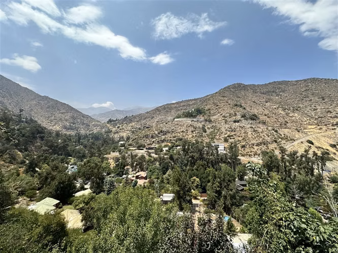Casa estilo colonial con espectacular vista al Arrayán