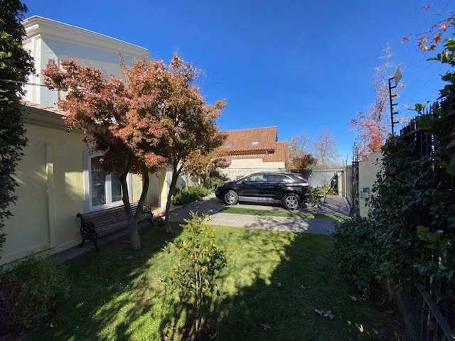 Casa en venta 4 dorm. Valle La Dehesa