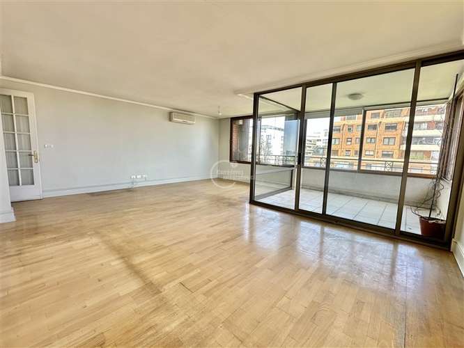 Departamento en venta de 4 dorm. Hermanos Cabot - Imagen 2