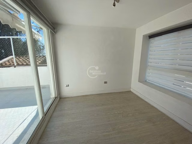 Casa en venta de 5 dorm. en La Reina