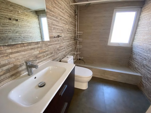 Casa en venta de 5 dorm. en La Reina
