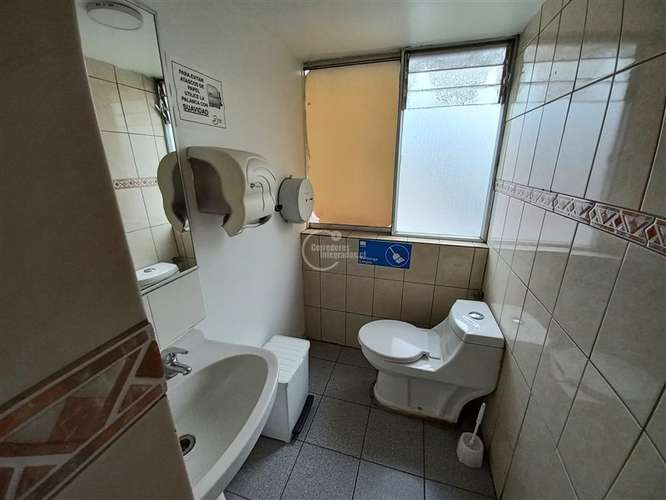 Oficina en arriendo en Santiago - Imagen 12