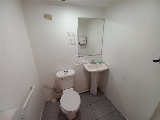 Oficina en arriendo en Santiago - Imagen 11