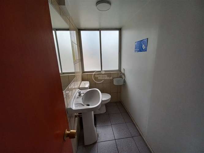 Oficina en arriendo en Santiago - Imagen 9