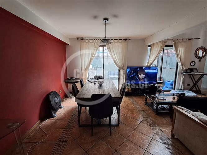 Casa en venta de 4 dorm. en Ñuñoa