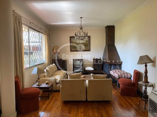 Casa en venta de 4 dorm. en Ñuñoa