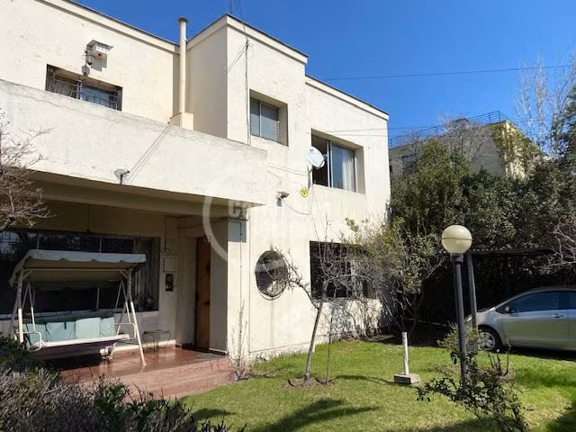 Casa en venta de 4 dorm. en Ñuñoa