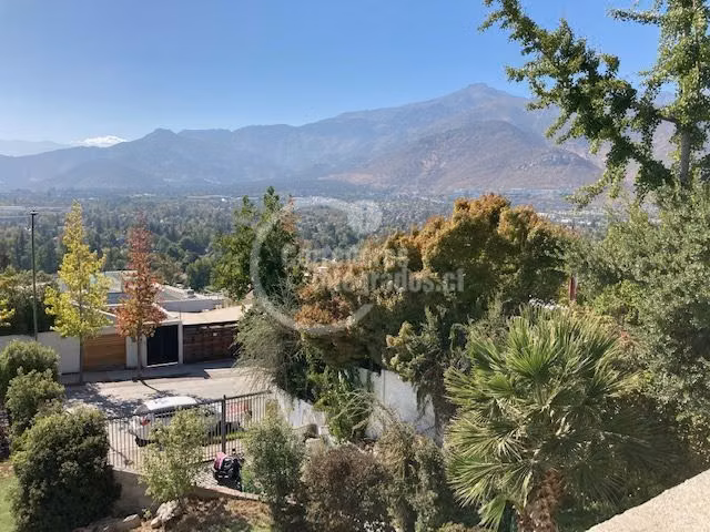 Casa en venta de 3 dorm. en Las Condes