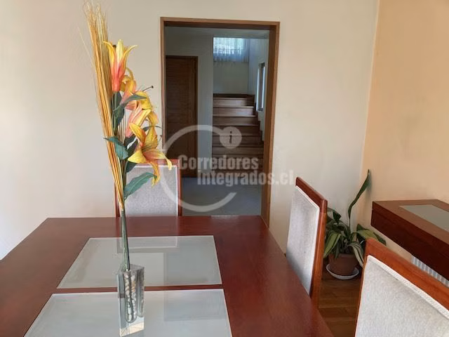Casa en venta de 3 dorm. en Las Condes