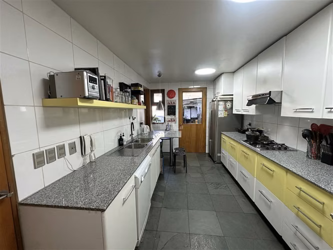 Casa en venta de 5 dorm. Lo Barnechea, Huinganal - Imagen 10