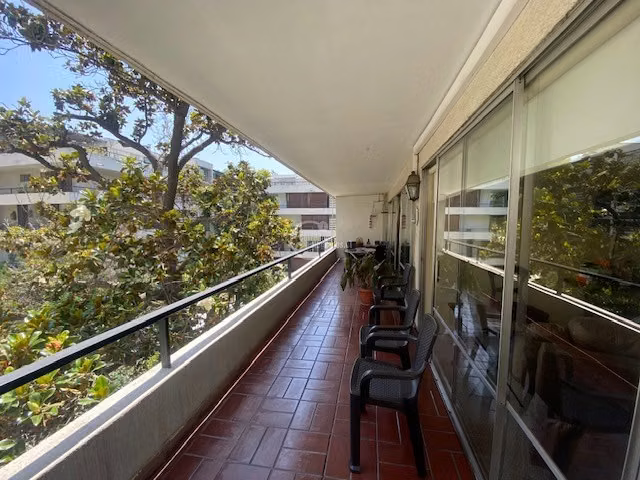 Departamento en venta de 3 dorm. en Las Condes