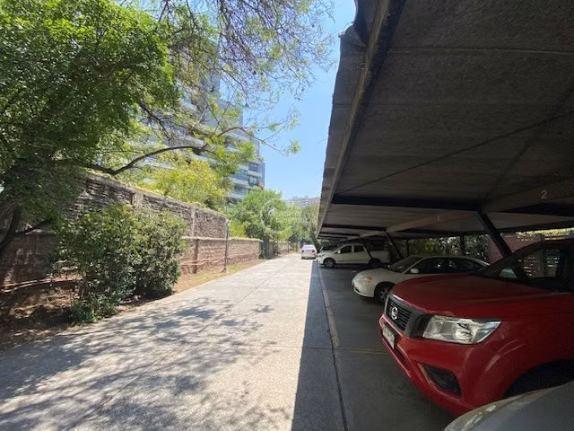 Departamento en venta de 3 dorm. en Las Condes