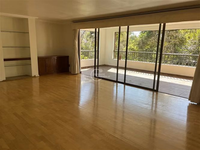 Departamento en arriendo de 5 dorm. en Las Condes