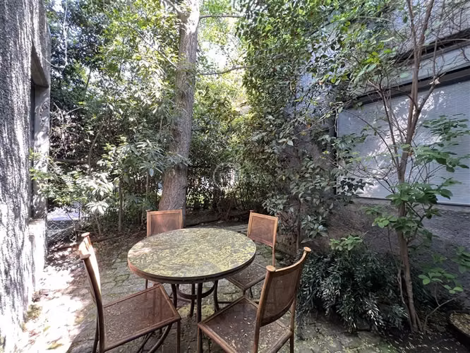 Casa en venta de 8 dorm. en Lo Barnechea