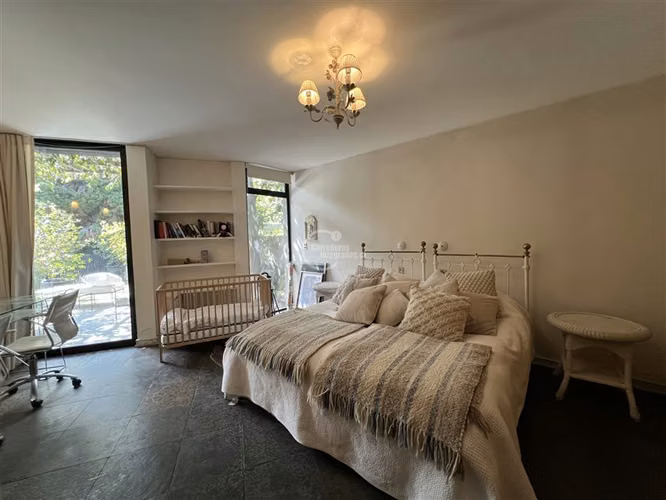 Casa en venta de 8 dorm. en Lo Barnechea