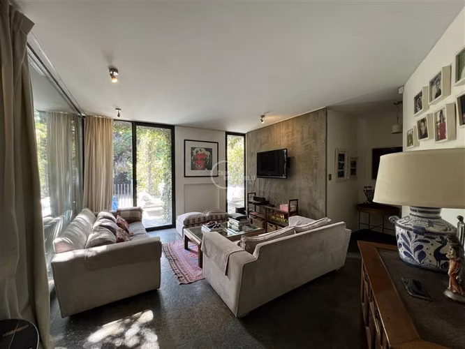 Casa en venta de 8 dorm. en Lo Barnechea