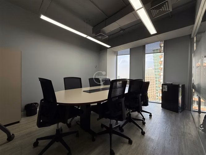 Oficina en arriendo en Las Condes / Escuela Militar