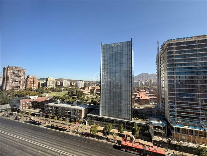 Oficina en arriendo en Las Condes / Escuela Militar