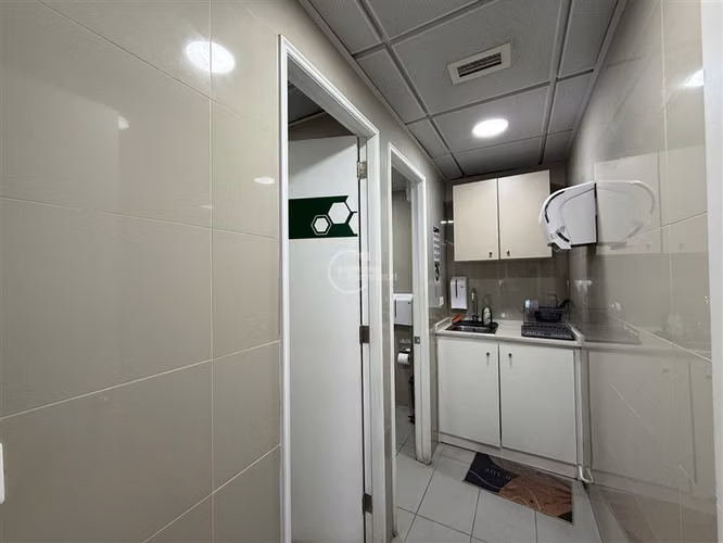 Oficina en arriendo en Las Condes / Escuela Militar