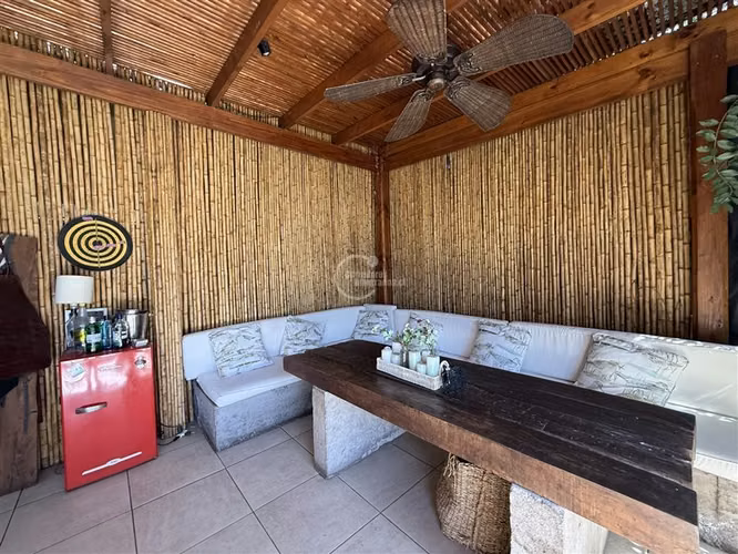 Casa en venta de 5 dorm. en Lo Barnechea