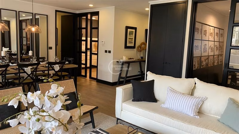 Departamento en venta de 3 dorm. en Lo Barnechea. Jardín.