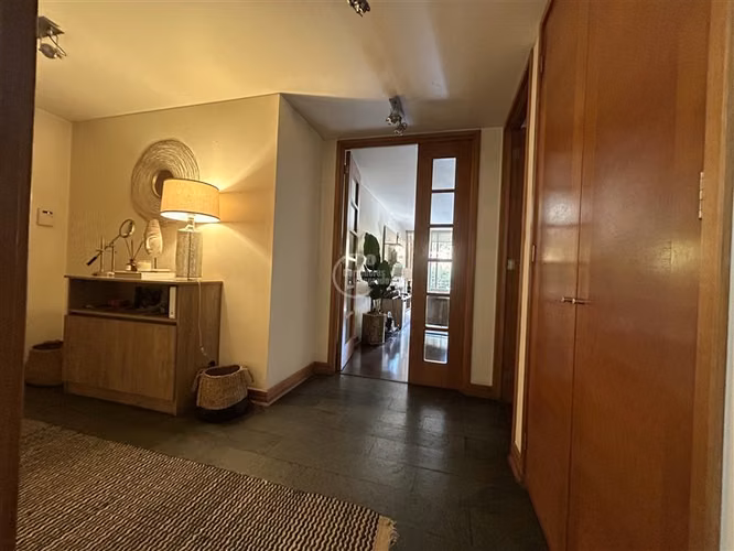 Departamento en venta de 3 dorm. 2 baños en Lo Barnechea