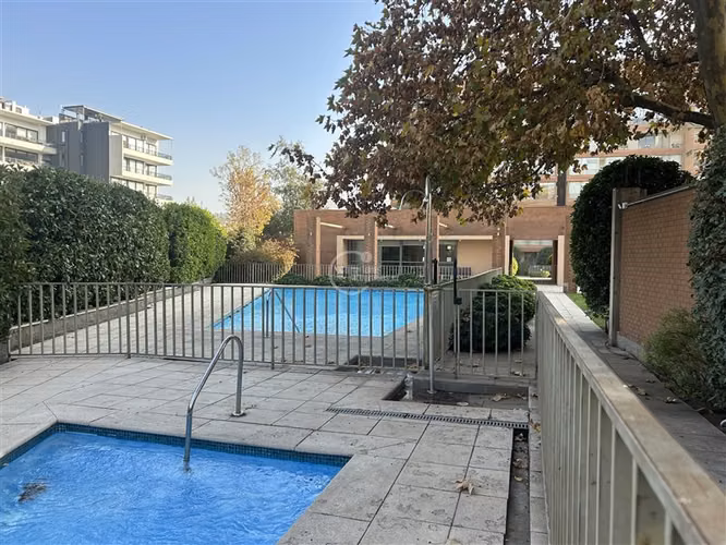 Departamento en venta de 3 dorm. 2 baños en Lo Barnechea