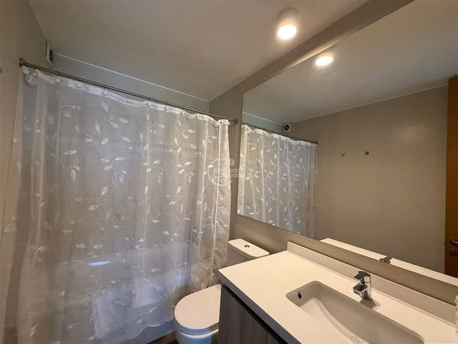 Departamento en venta de 2 dorm. en Lo Barnechea