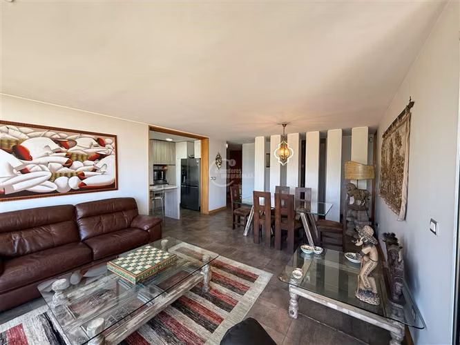 Departamento en venta de 2 dorm. en Lo Barnechea