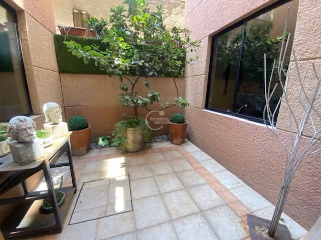 Departamento en venta de 5 dorm. en Las Condes