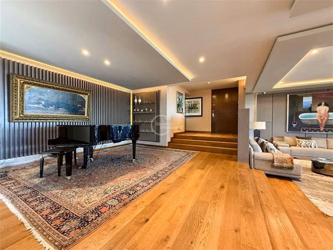 Departamento en venta de 5 dorm. en Las Condes Quinchamalí