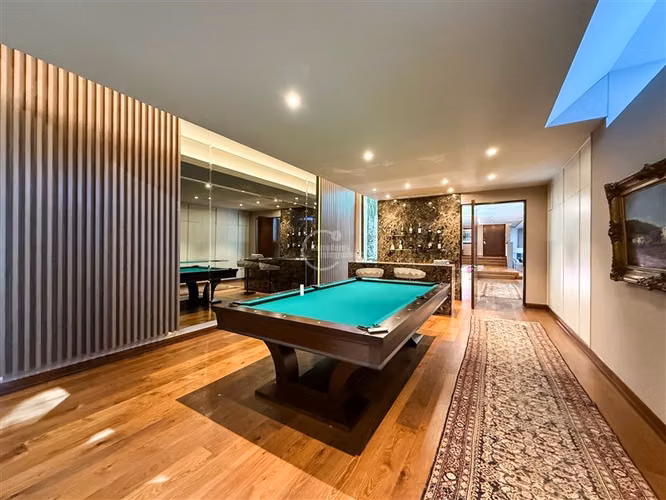 Departamento en venta de 5 dorm. en Las Condes Quinchamalí