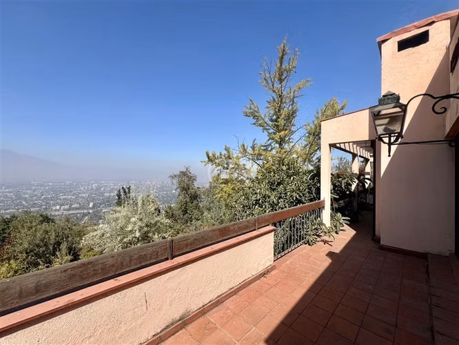 Casa en venta de 5 dorm. en Vitacura. Lo Curro. Gran Vista. - Imagen 13