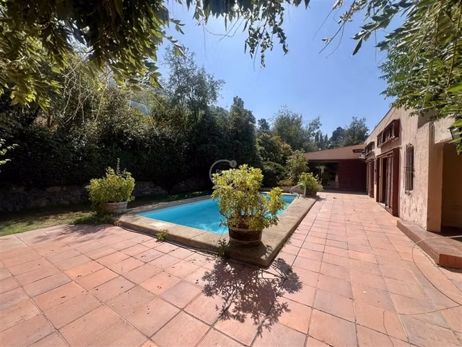 Casa en venta de 5 dorm. en Vitacura. Lo Curro. Gran Vista. - Imagen 4