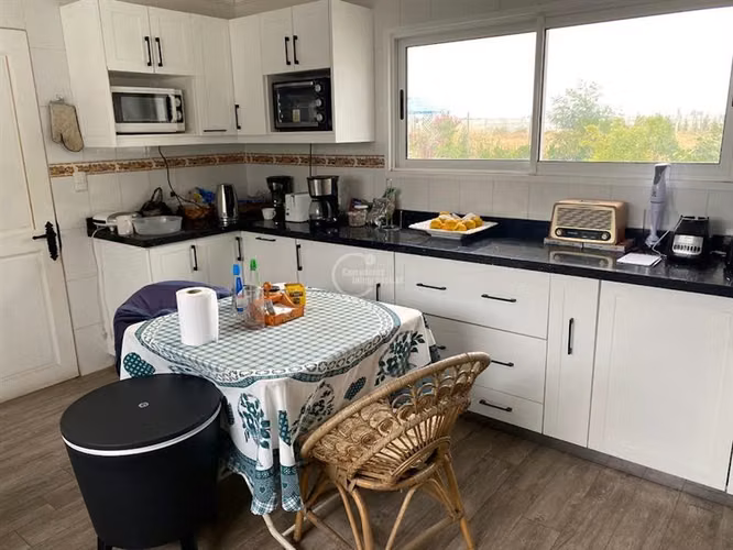 Casa en venta de 5 dorm. en Curicó