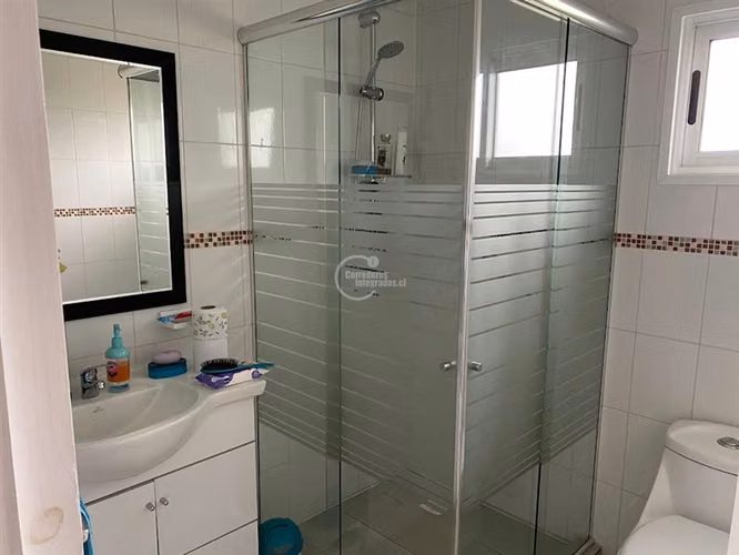 Casa en venta de 5 dorm. en Curicó