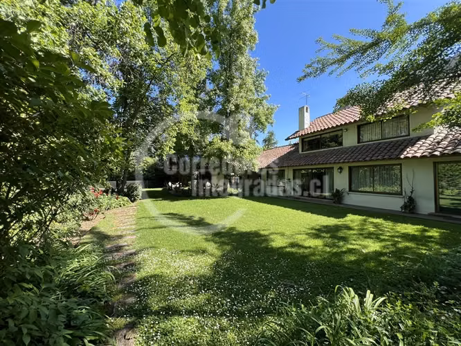 Terreno Construcción  en Venta en Lo Barnechea