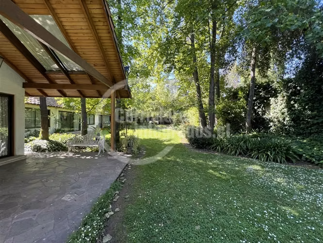 Terreno Construcción  en Venta en Lo Barnechea