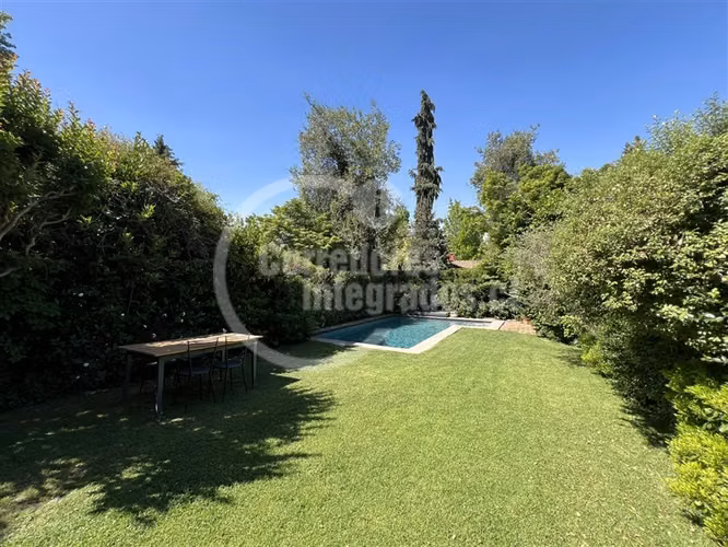 Terreno Construcción  en Venta en Lo Barnechea