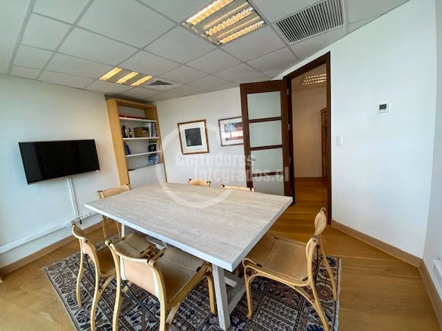 Oficina en venta en Lo Barnechea - Av. La Dehesa