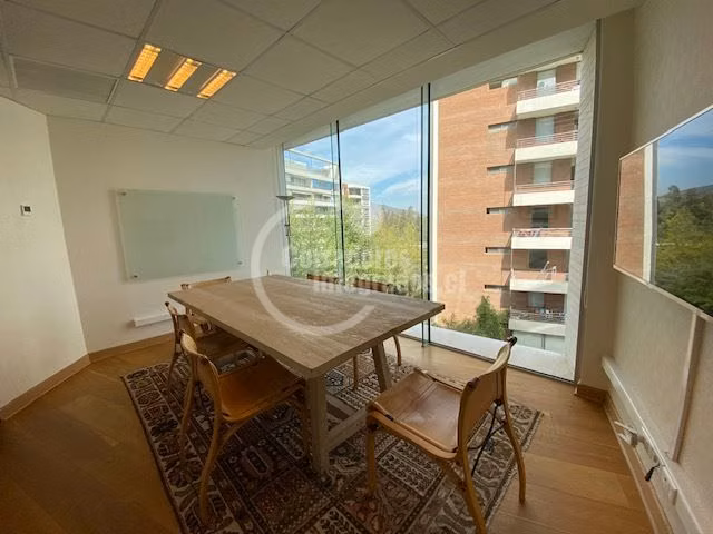 Oficina en venta en Lo Barnechea - Av. La Dehesa