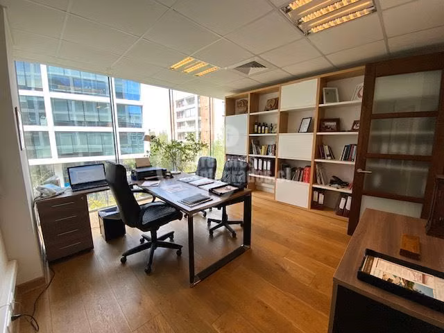 Oficina en venta en Lo Barnechea - Av. La Dehesa