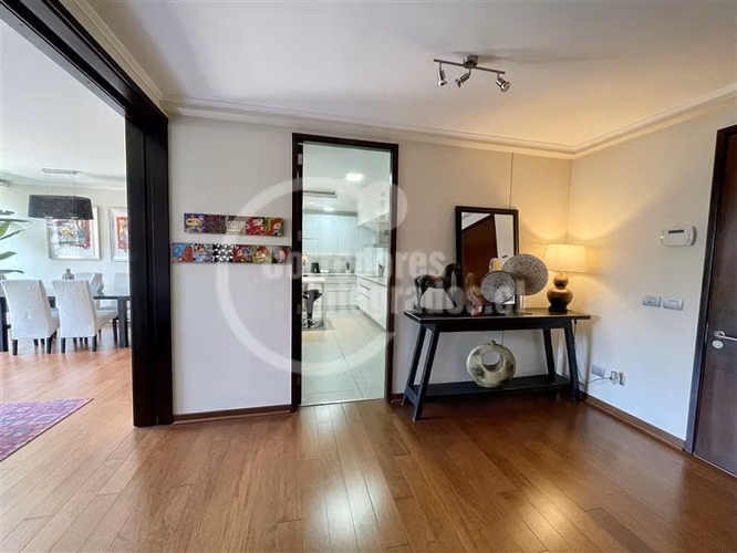 Departamento penthouse duplex, Venta 2 Dorm. en Lo Barnechea