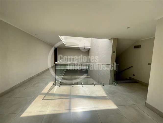 Departamento penthouse duplex, Venta 2 Dorm. en Lo Barnechea