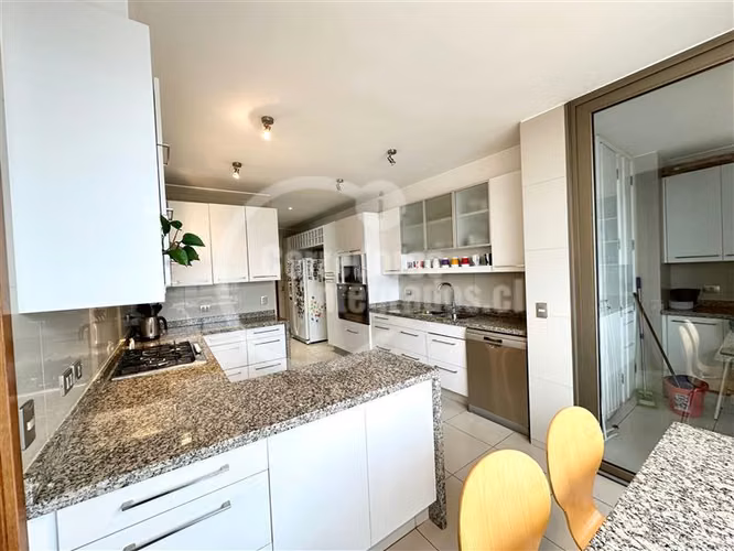 Departamento en venta de 4 dorm. en Polo Golf